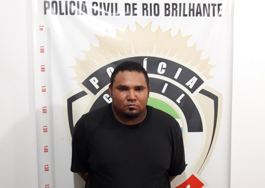 Homem é preso e confessa ter matado mulher durante ato sexual Rádio