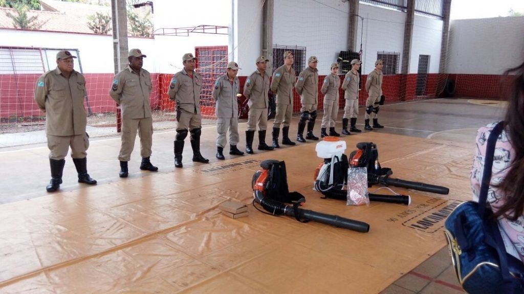 Equipamentos foram doados para bombeiros de Dourados (Foto: Divulgação/2º GBM)