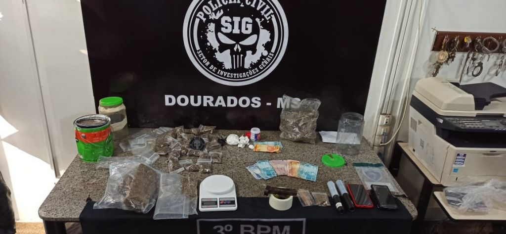 Droga apreendida na casa dos acusados - Foto: Sidnei Bronka